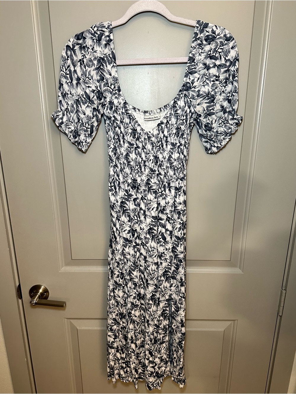 Abercrombie & Fitch Short Sleeve Smocked Midi Dress